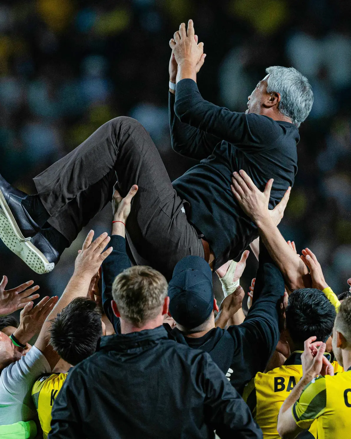 关于冲刺阶段英超传出新动向，罗马刷新队史纪录，管理层表态——压力陡增，球队文化再被提及的信息